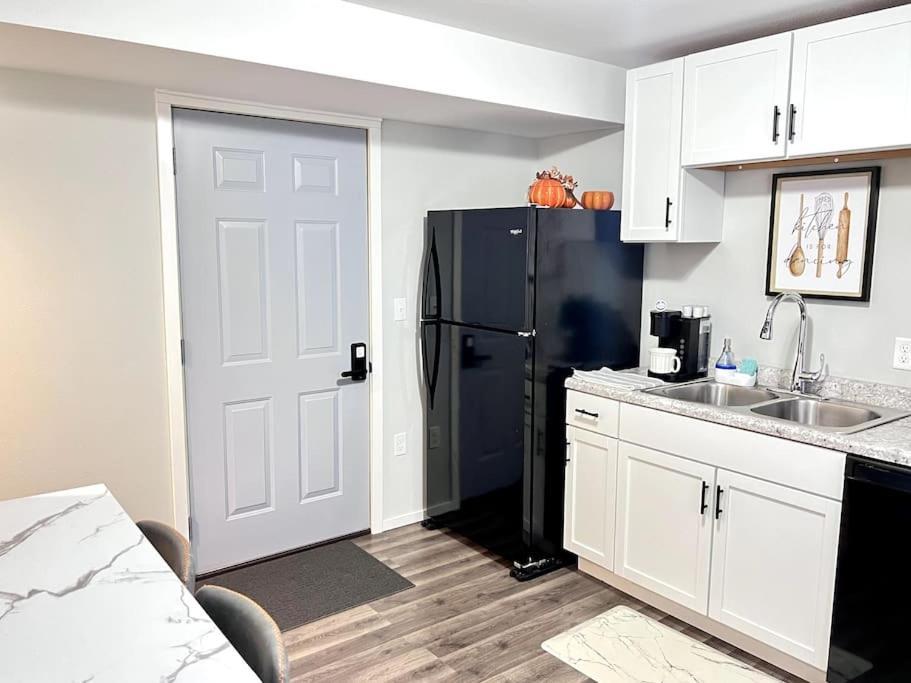 Nallo Stays Home Away From Home! Sioux Falls Bagian luar foto